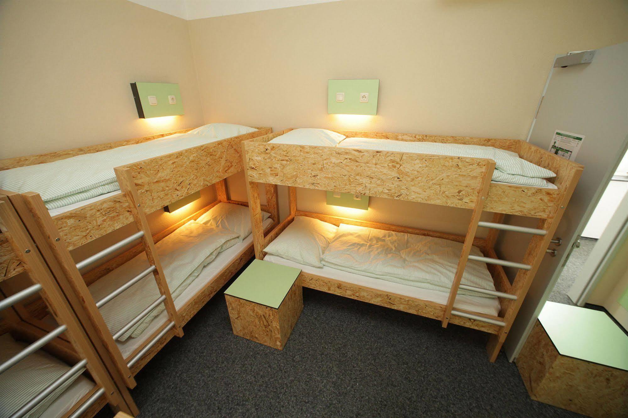 Pathpoint Cologne - Backpacker Hostel Exterior photo